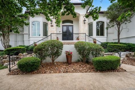 2026 Via Vineda San Antonio TX 78258