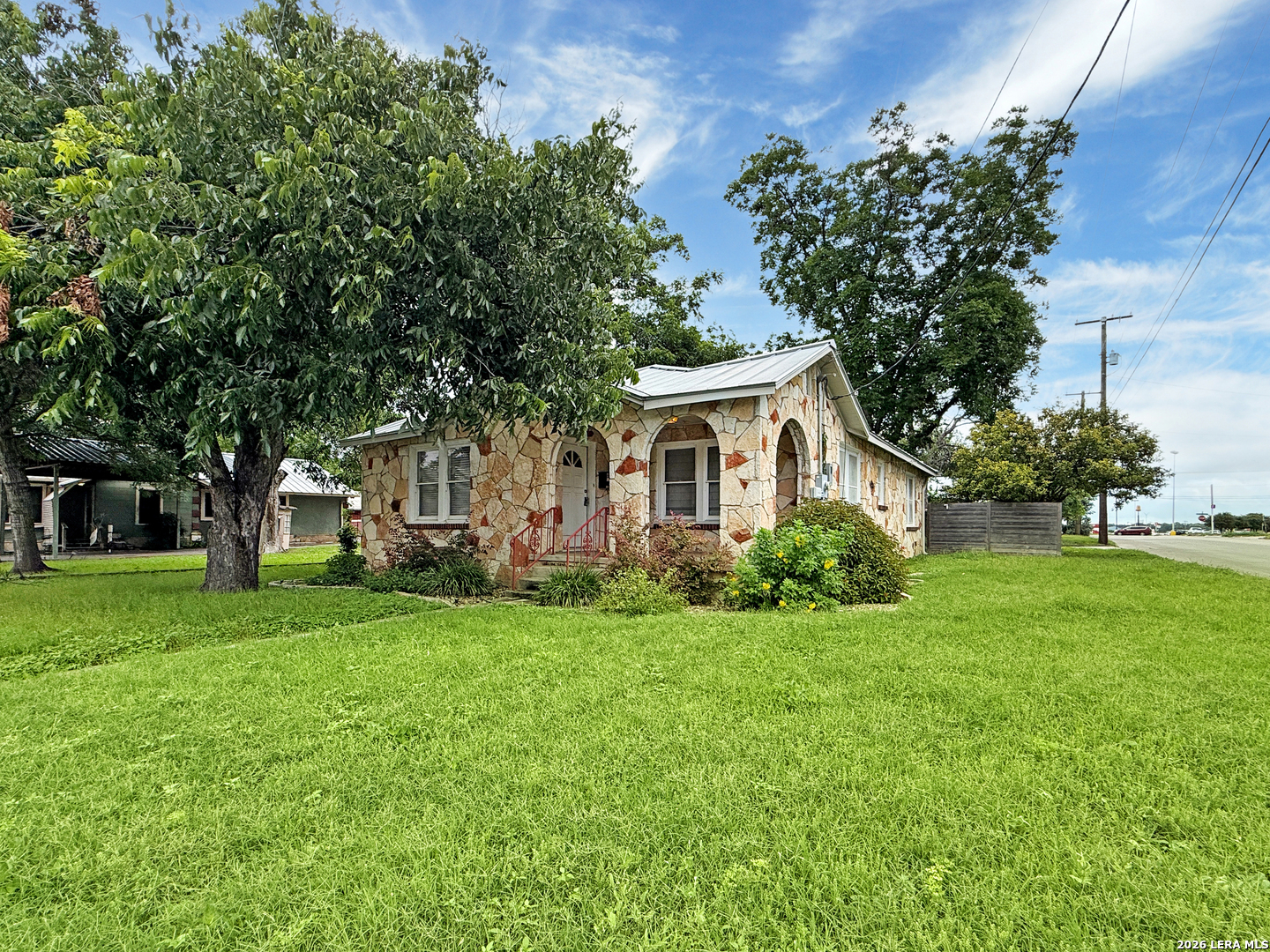 1195 W Coll Street New Braunfels TX 78130