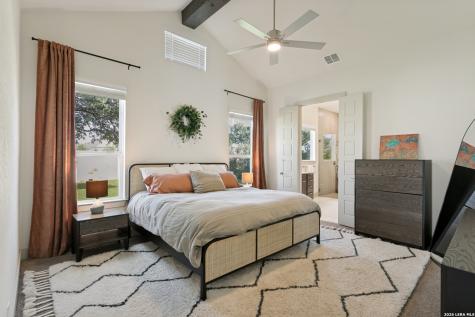 301 Vamanos Boerne TX 78006