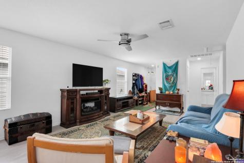 13831 Goat Cove San Antonio TX 78252