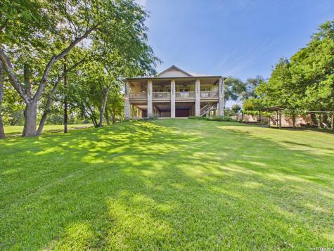 1238 Sleepy Hollow Lane New Braunfels TX 78130