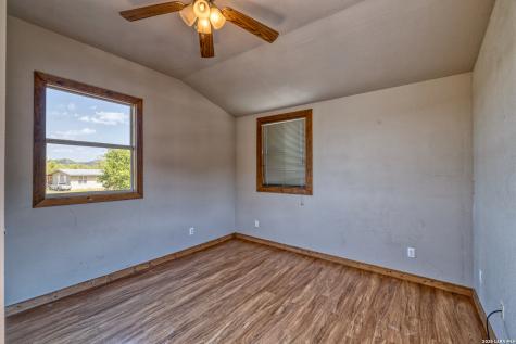 181 N Oak Camp Wood TX 78833