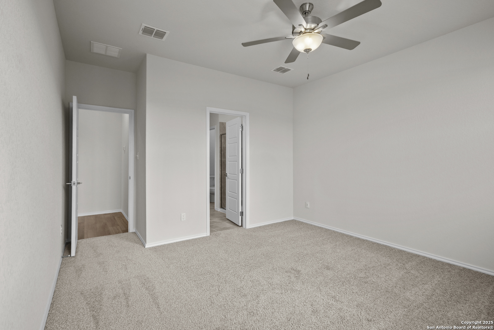6875 Comanche Cave San Antonio TX 78233