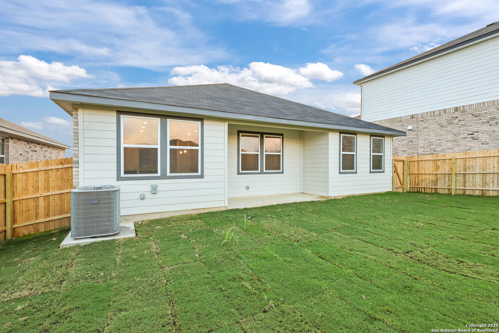 6875 Comanche Cave San Antonio TX 78233