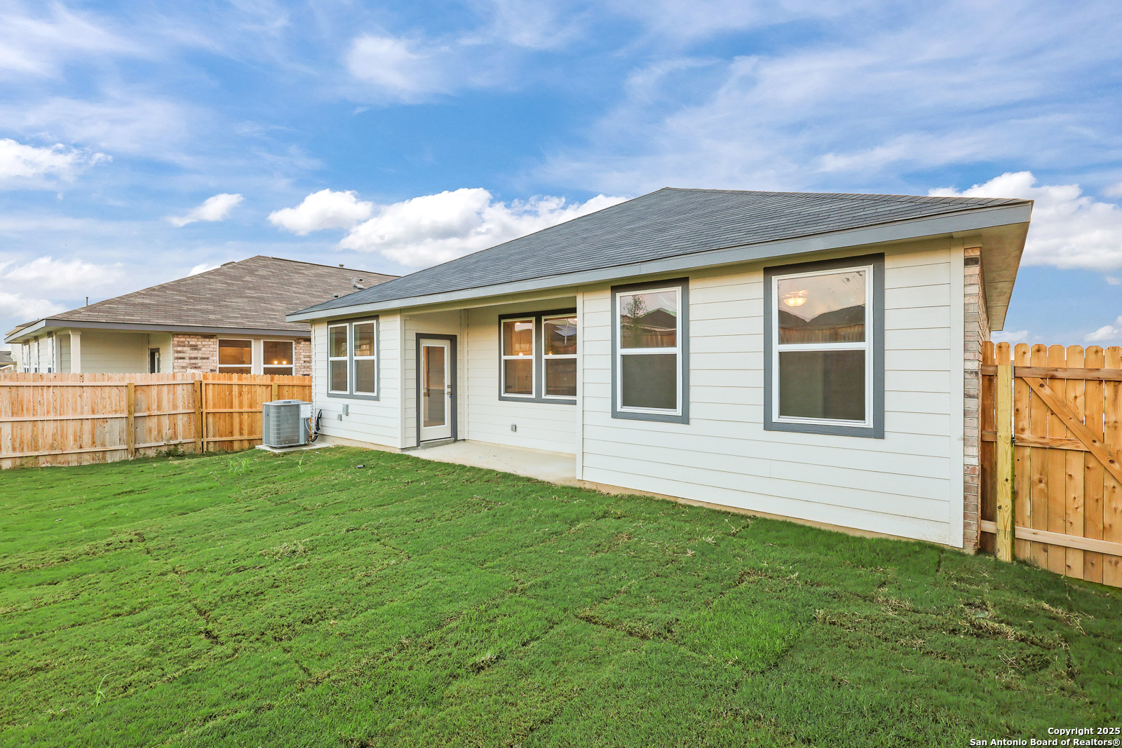 6875 Comanche Cave San Antonio TX 78233