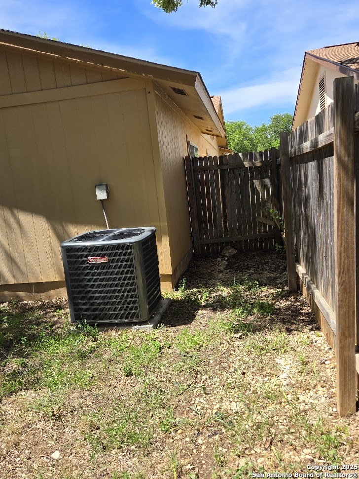 7146 Spring Grove San Antonio TX 78249