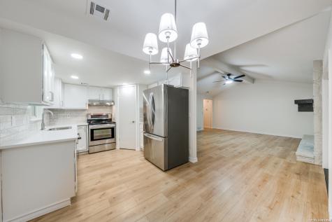 8343 Ballantrae San Antonio TX 78239