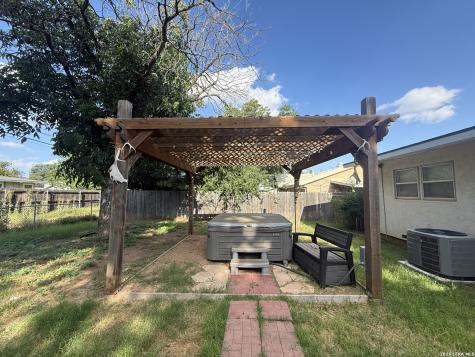 2536 University San Angelo TX 76904