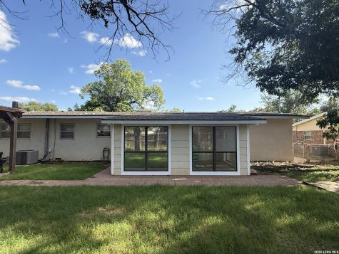 2536 University San Angelo TX 76904