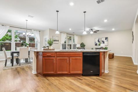 11213 Hill Top Bend Helotes TX 78023