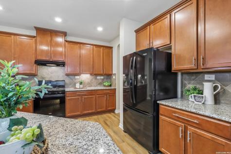11213 Hill Top Bend Helotes TX 78023