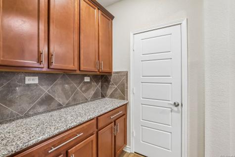 11213 Hill Top Bend Helotes TX 78023