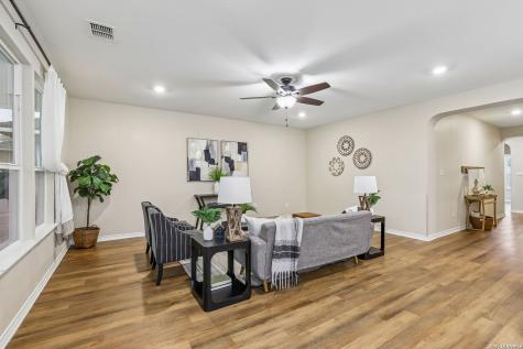 11213 Hill Top Bend Helotes TX 78023