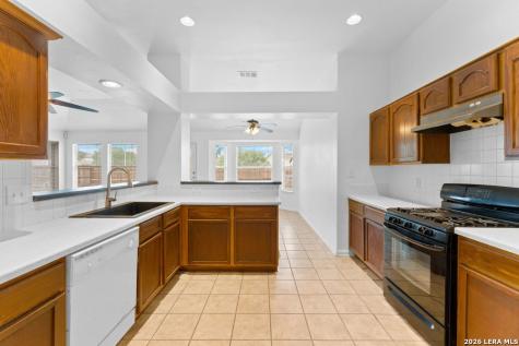 8403 Pigeonberry Drive Converse TX 78109