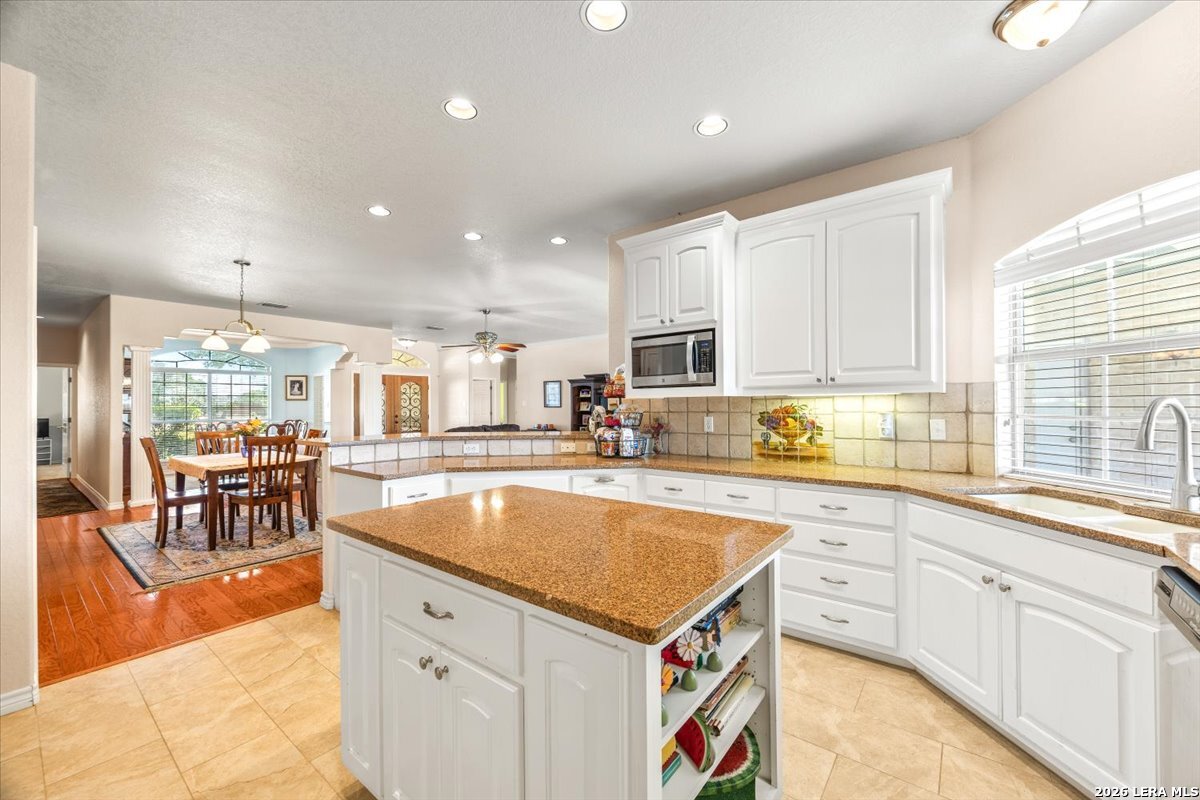 8306 Quail Covey Lane San Antonio TX 78263