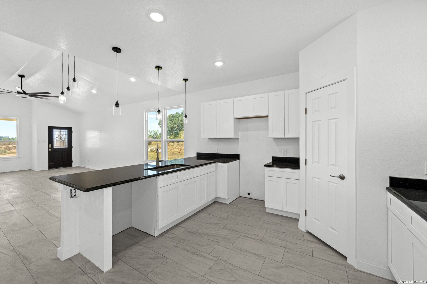 815 E Fm 462 Moore TX 78057