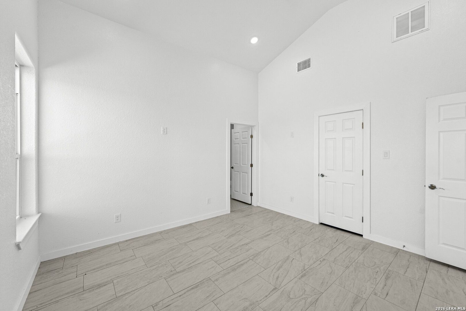 815 E Fm 462 Moore TX 78057