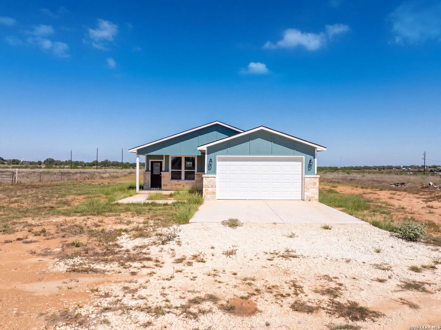 815 E Fm 462 Moore TX 78057
