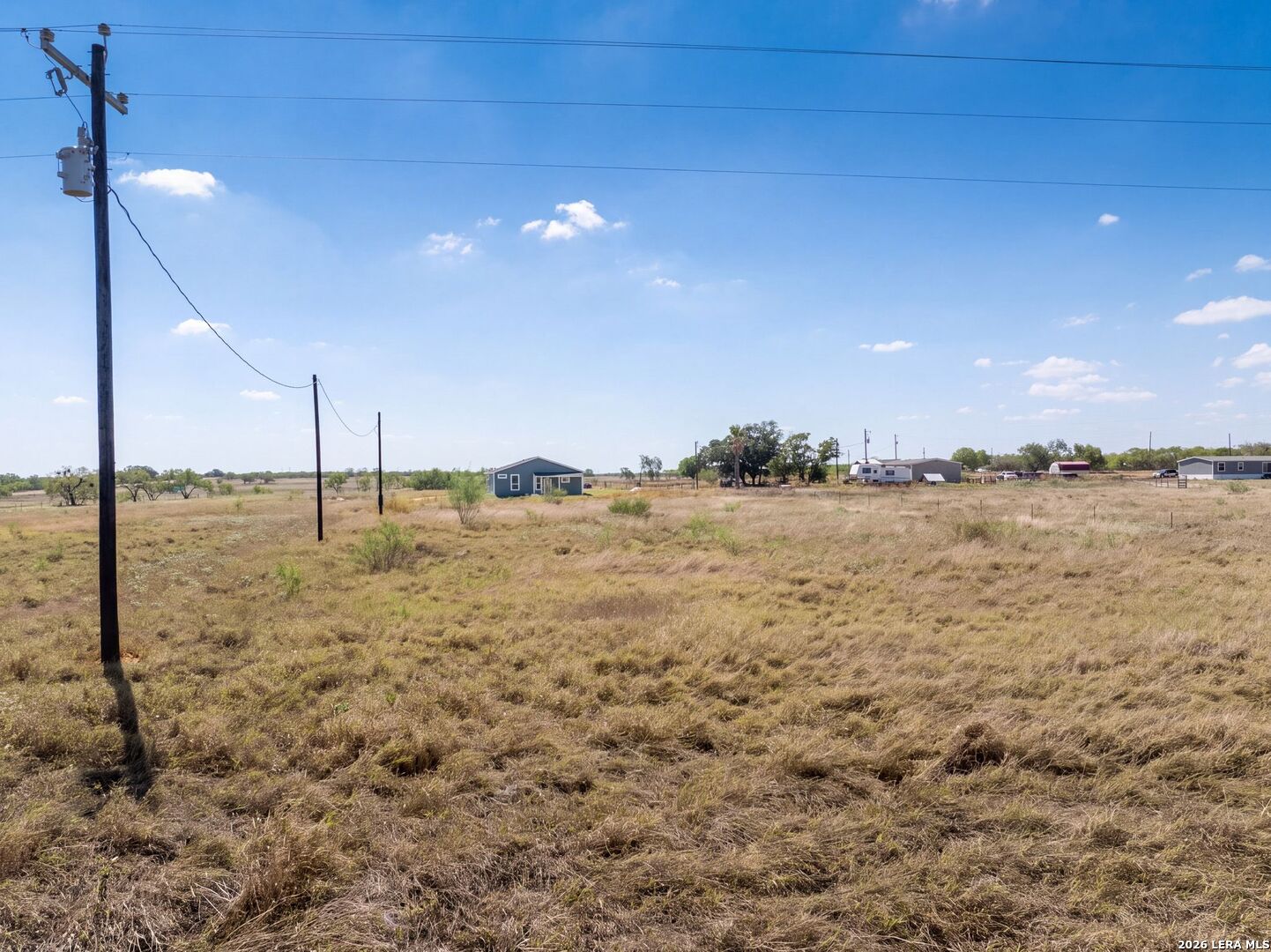 815 E Fm 462 Moore TX 78057