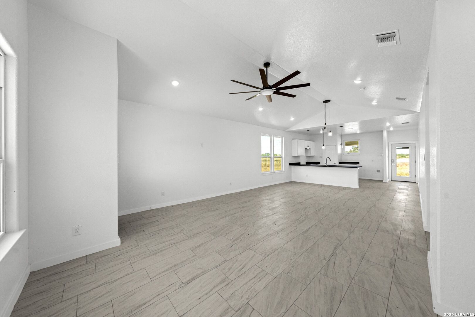 815 E Fm 462 Moore TX 78057