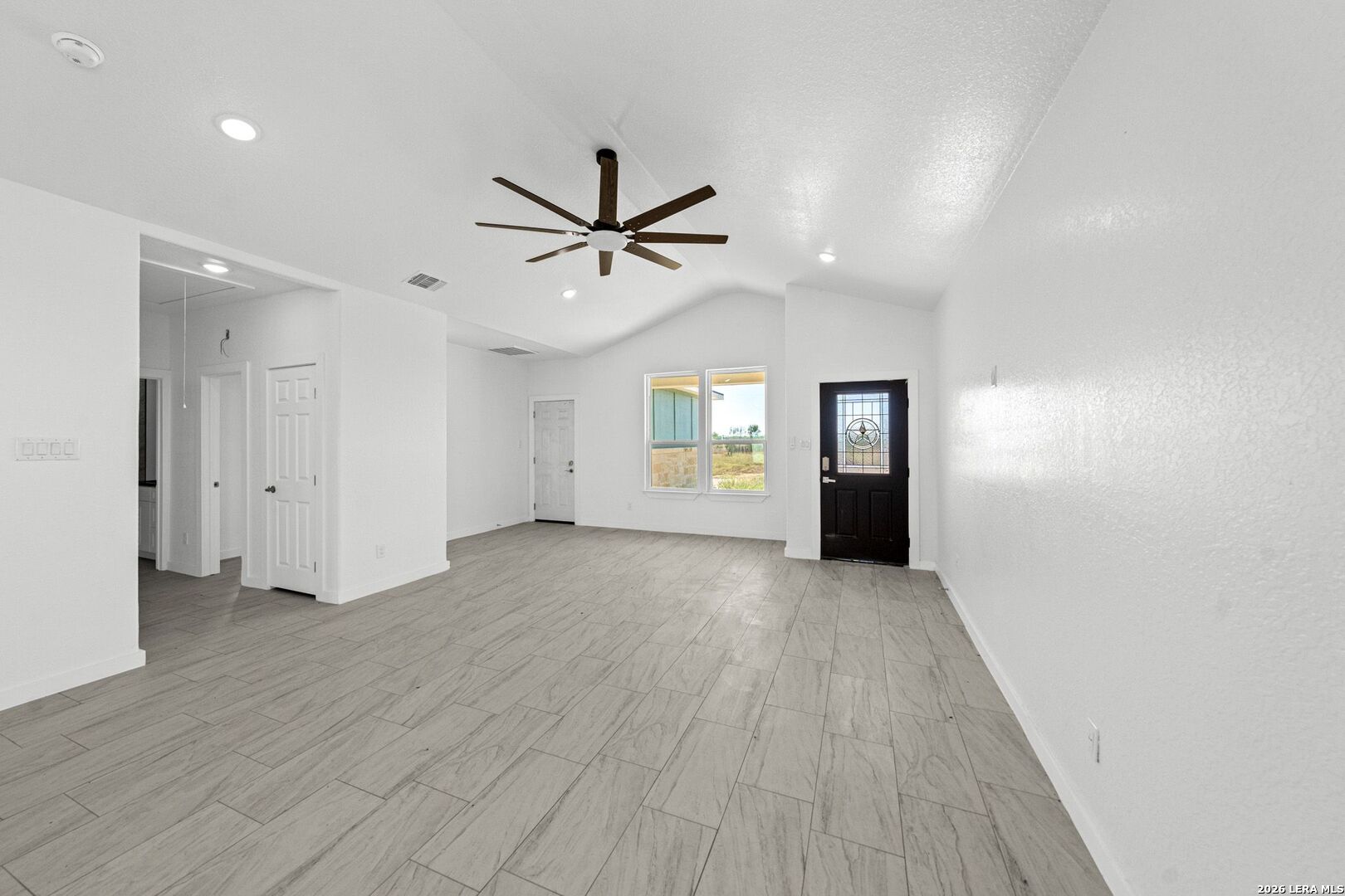 815 E Fm 462 Moore TX 78057