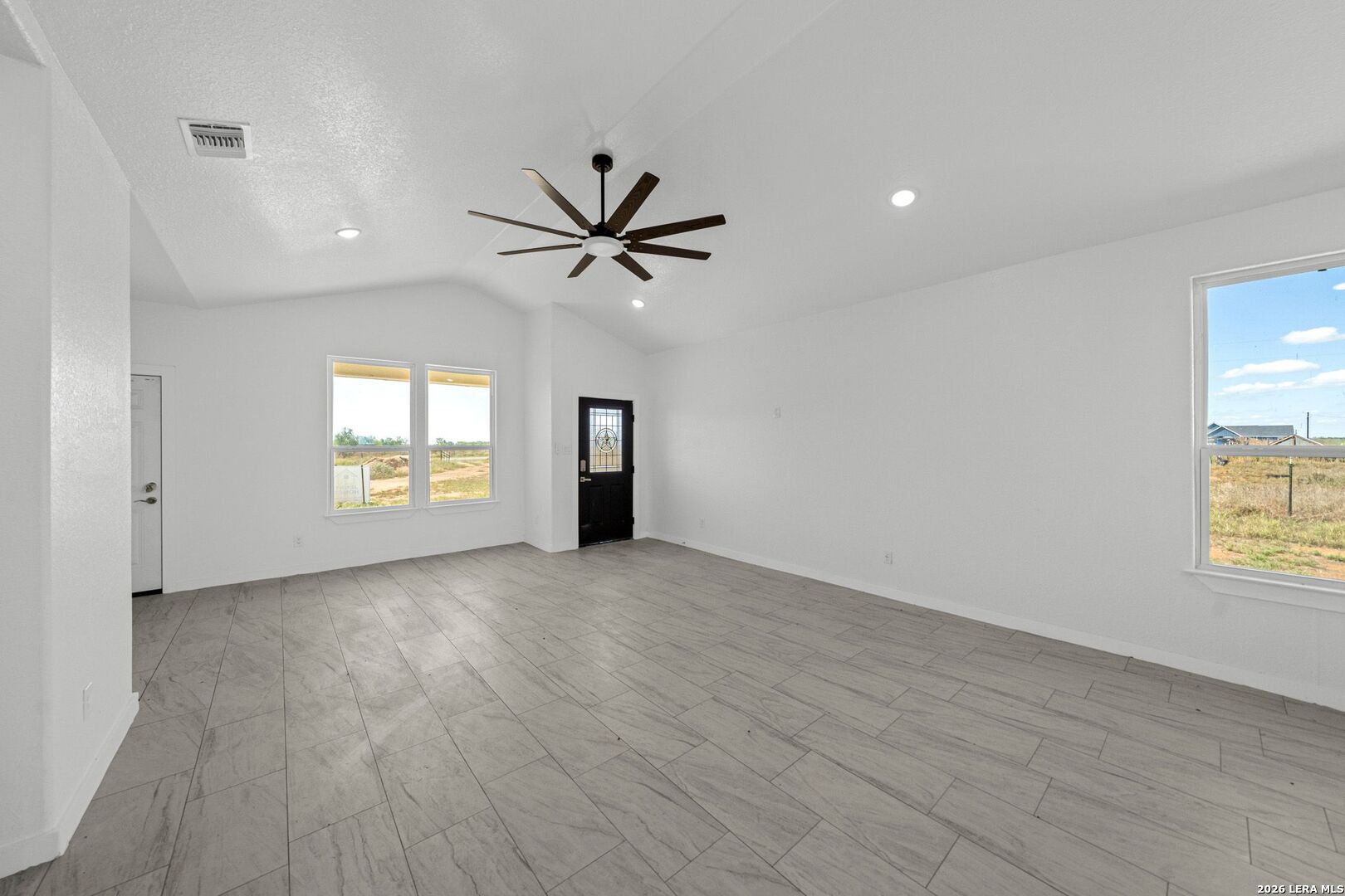 815 E Fm 462 Moore TX 78057