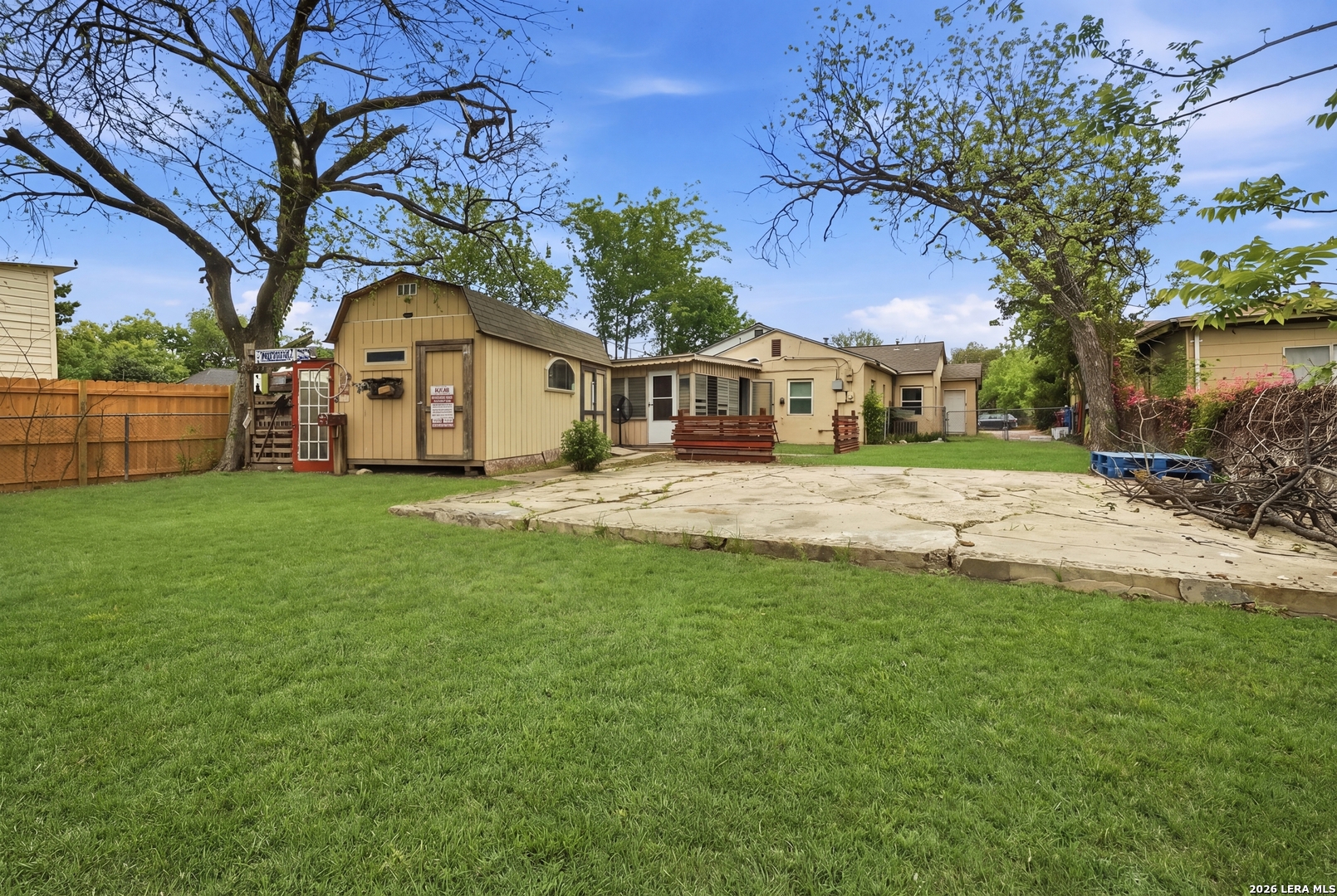 1938 W Kings Highway San Antonio TX 78201