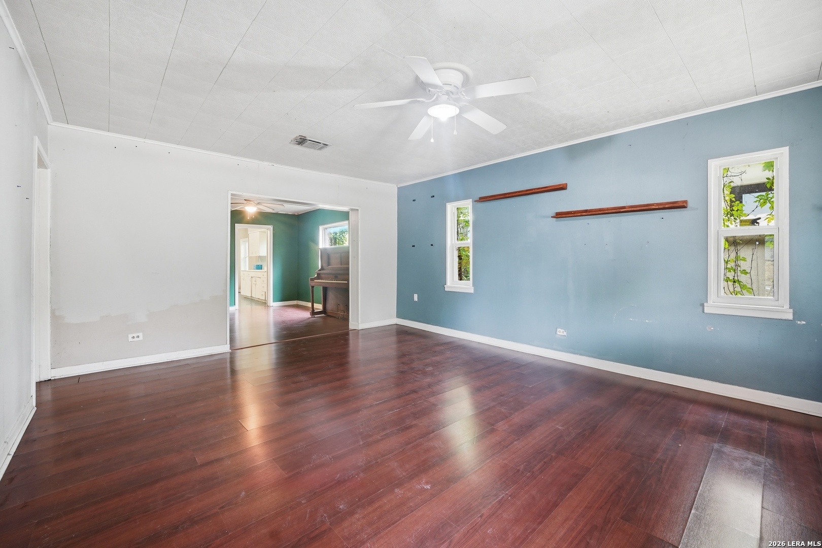 1938 W Kings Highway San Antonio TX 78201