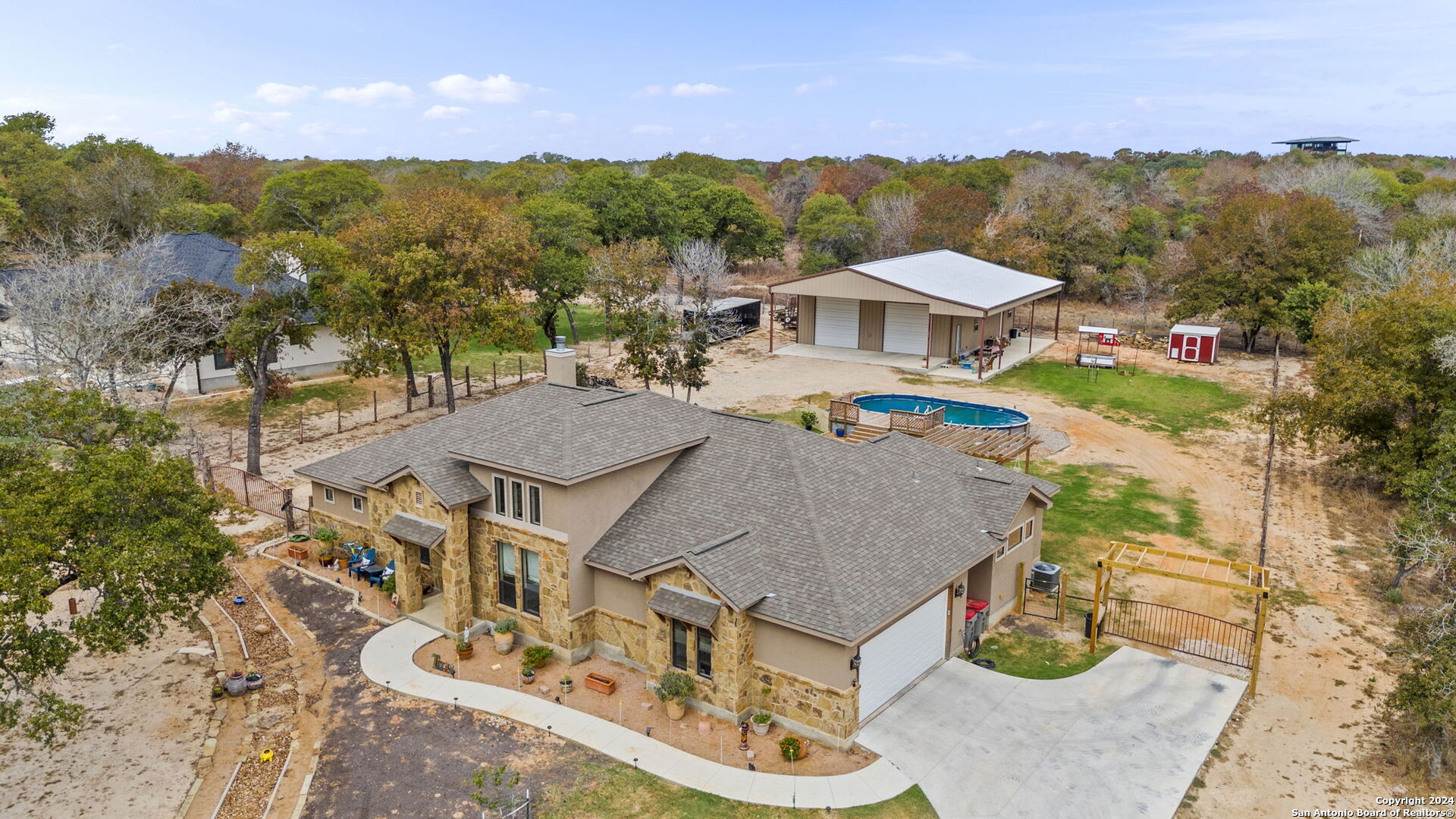 189 Oak Fields Drive Floresville TX 78114