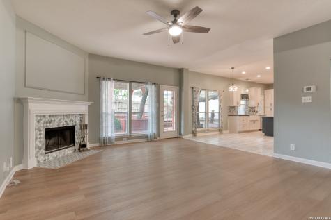 918 Riverstone San Antonio TX 78258