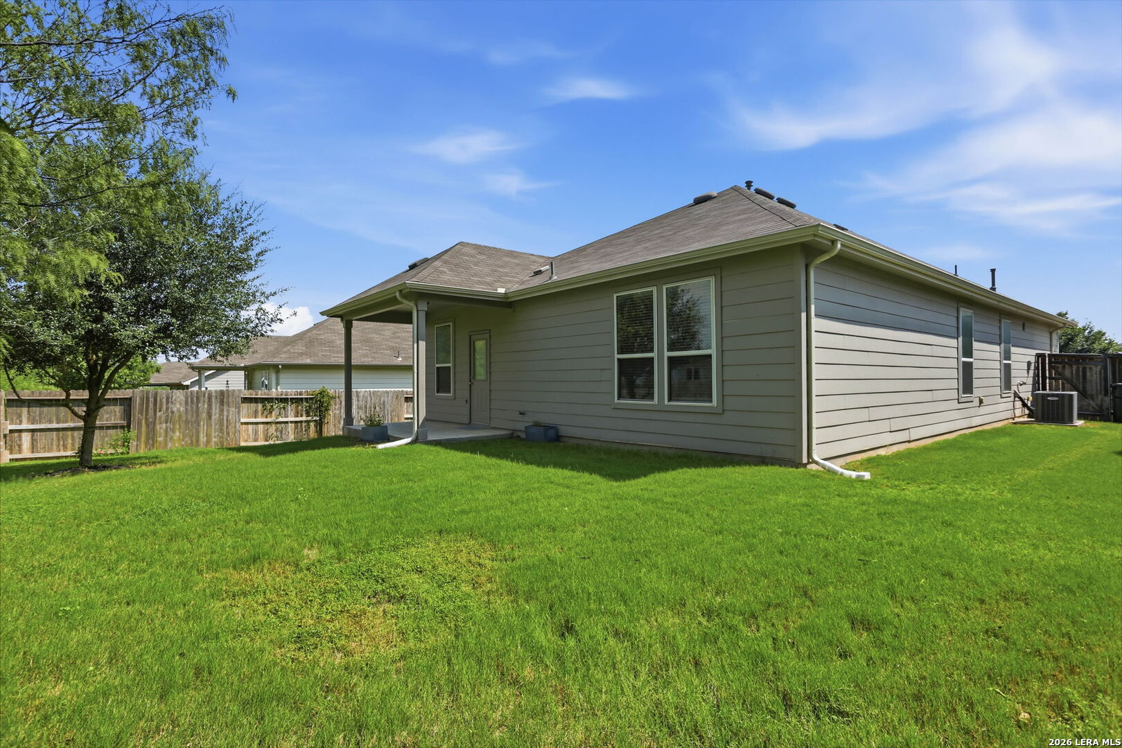 6045 Grayson Cliff Schertz TX 78108