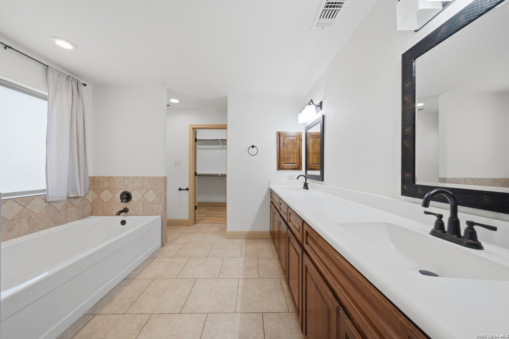 237 Great Oaks Boulevard La Vernia TX 78121