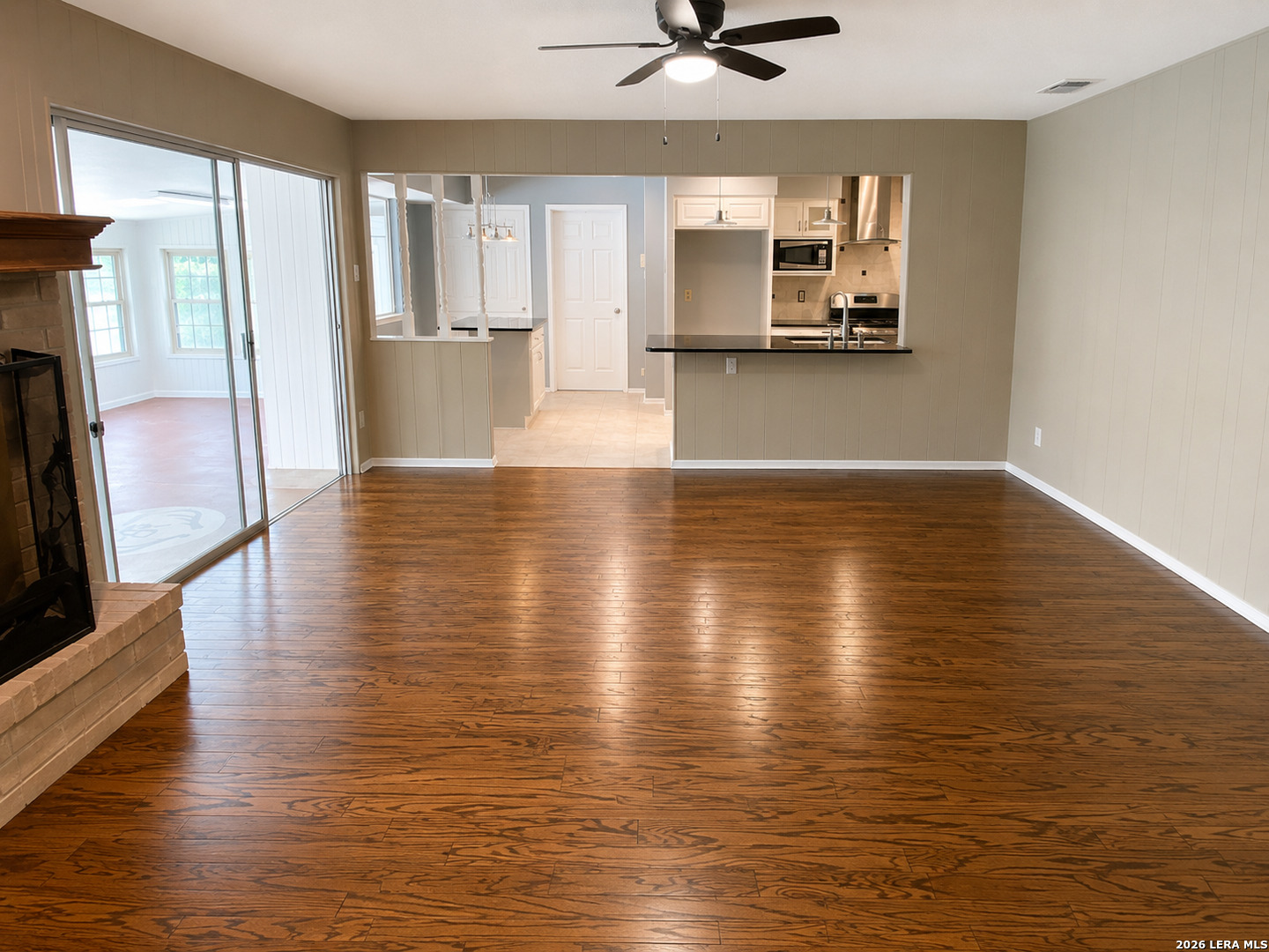 211 Forrest Trail Universal City TX 78148