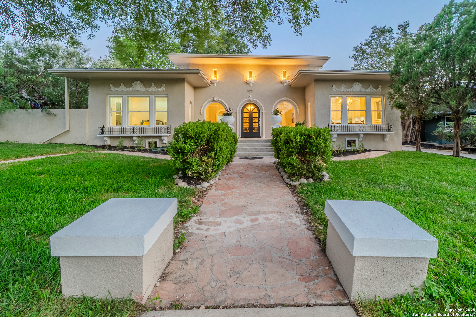 520 Queen Anne San Antonio TX 78209