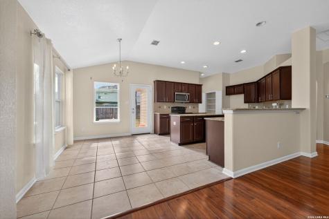5310 Gemsbuck Chase San Antonio TX 78251