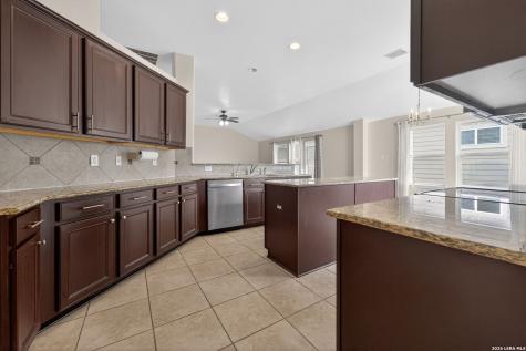 5310 Gemsbuck Chase San Antonio TX 78251
