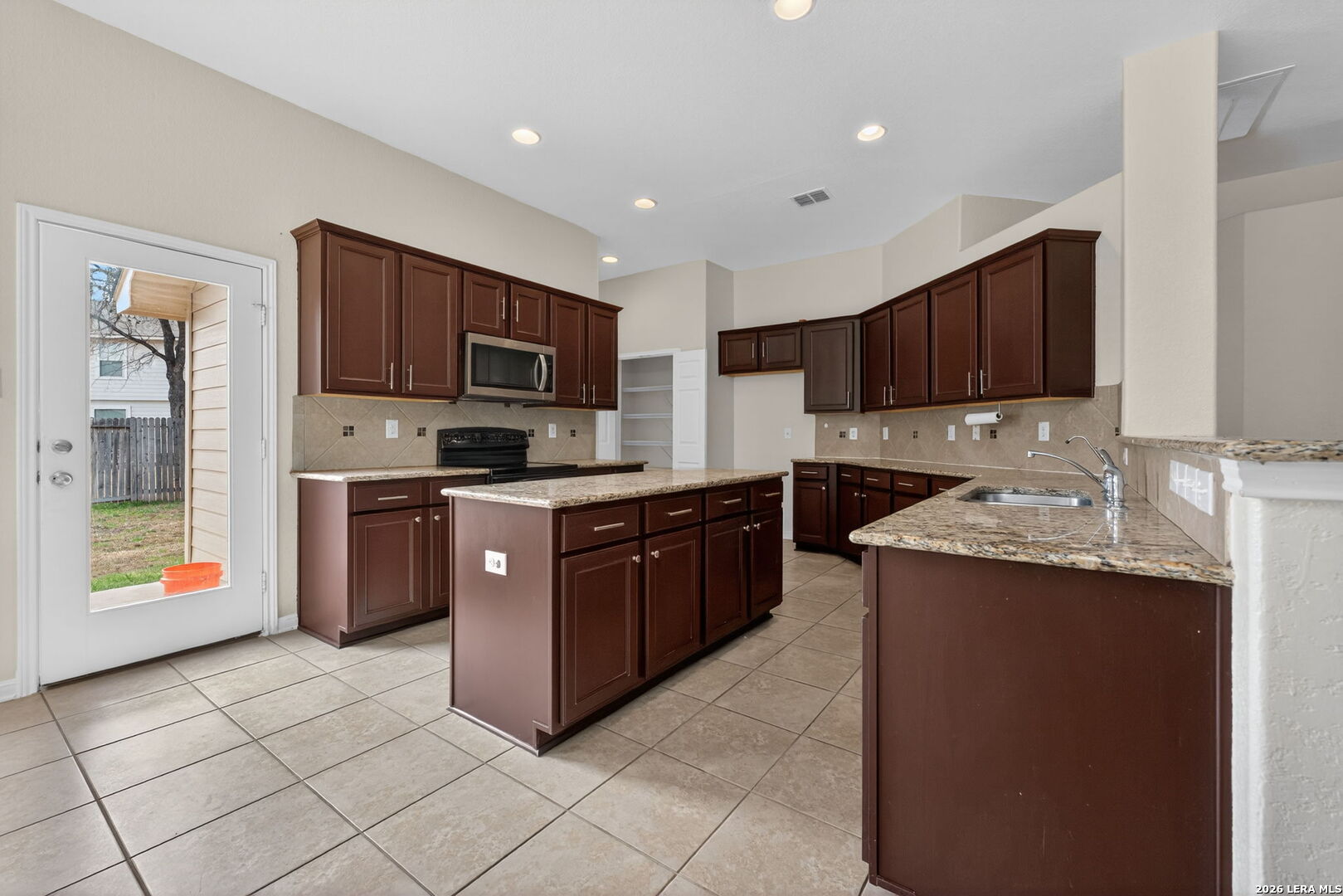 5310 Gemsbuck Chase San Antonio TX 78251