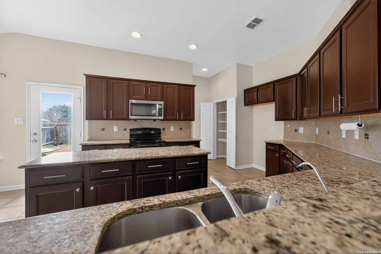 5310 Gemsbuck Chase San Antonio TX 78251