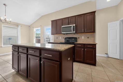5310 Gemsbuck Chase San Antonio TX 78251