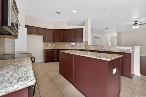 5310 Gemsbuck Chase San Antonio TX 78251