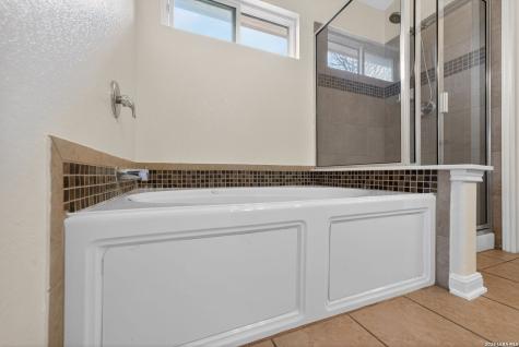 5310 Gemsbuck Chase San Antonio TX 78251
