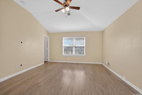 5310 Gemsbuck Chase San Antonio TX 78251