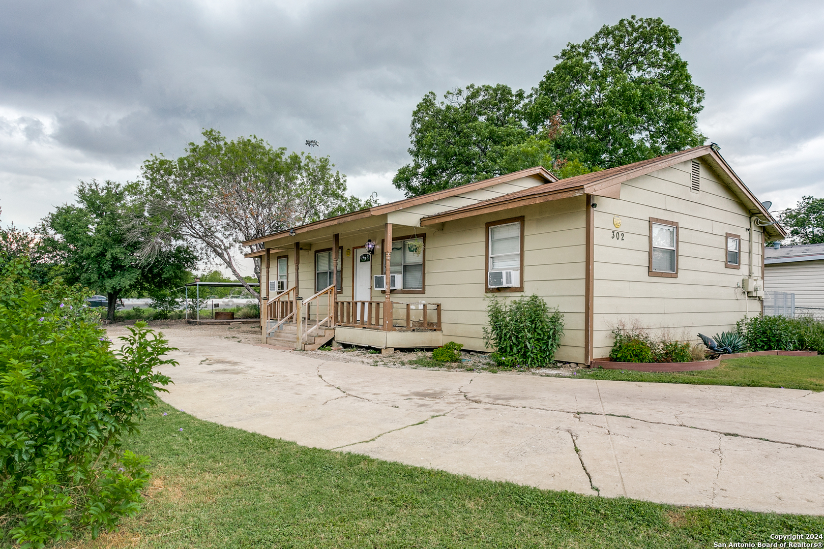 302 Guanajuato San Antonio TX 78237