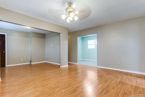 302 Guanajuato San Antonio TX 78237
