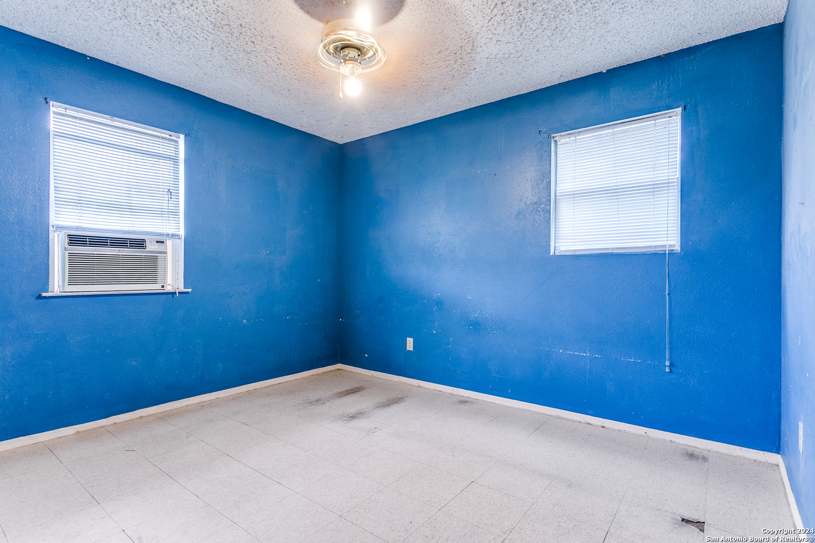 302 Guanajuato San Antonio TX 78237
