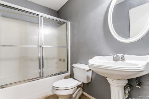 302 Guanajuato San Antonio TX 78237
