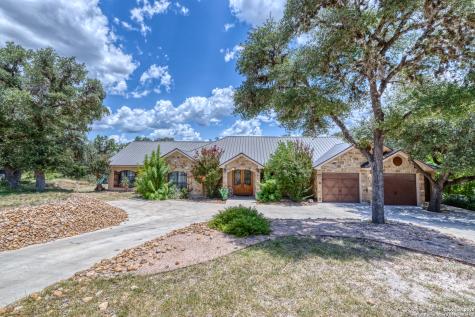216 Skipping Stone Concan TX 78838