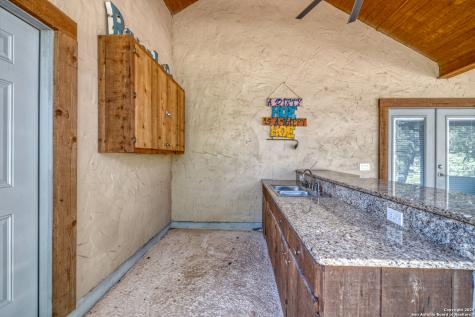 216 Skipping Stone Concan TX 78838