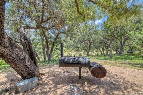 216 Skipping Stone Concan TX 78838
