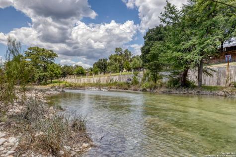 216 Skipping Stone Concan TX 78838
